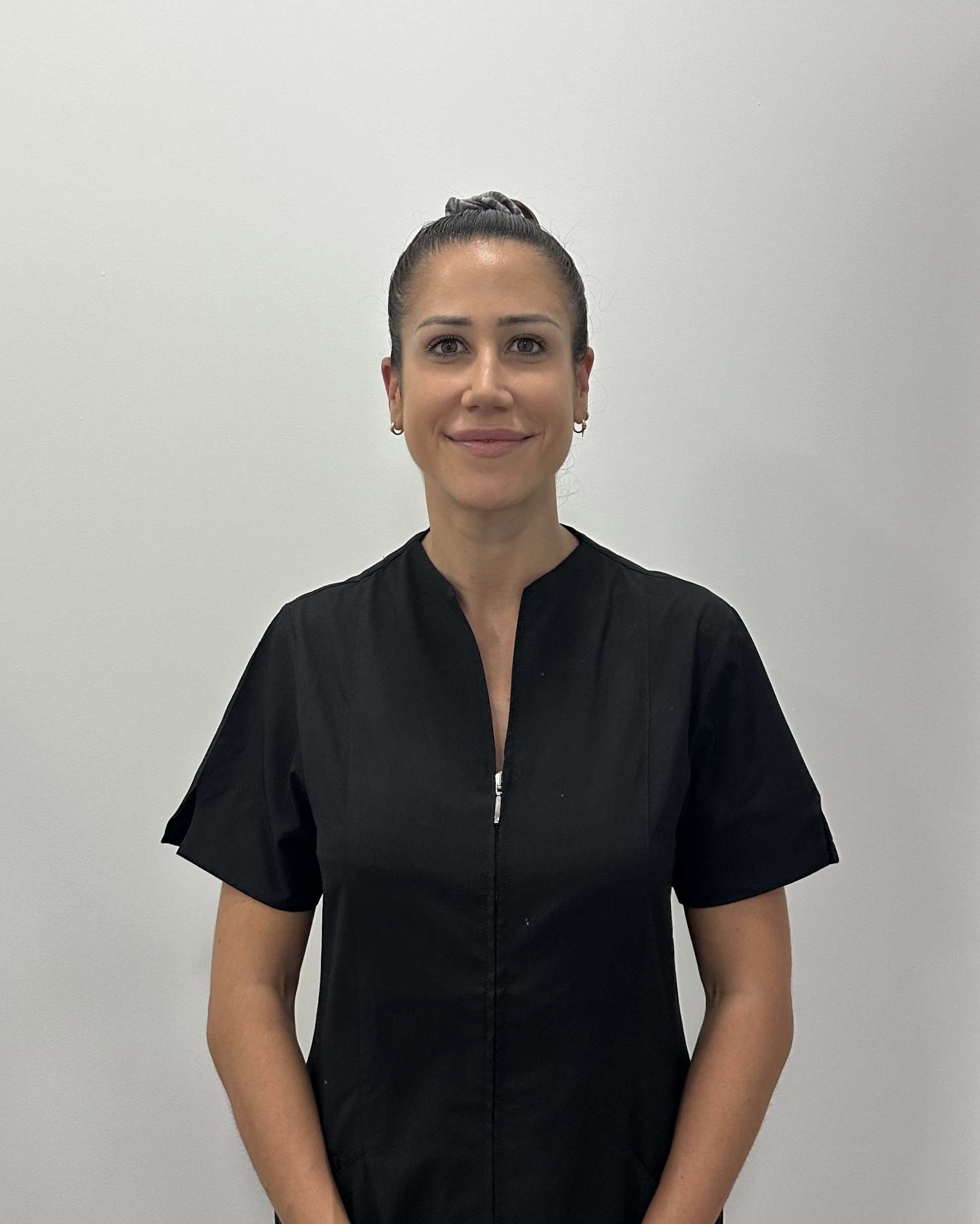 Implantes dentales, puentes, carillas y caries
